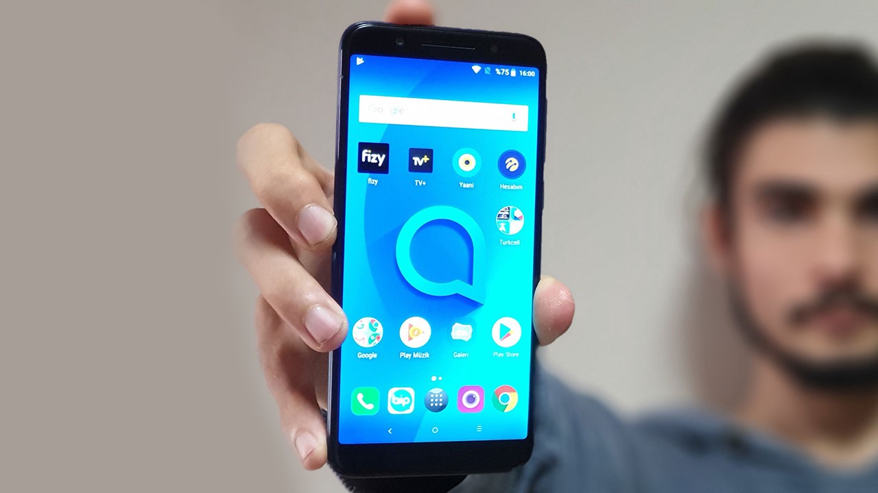 Alcatel 3 cep telefonunu inceliyoruz (Video)