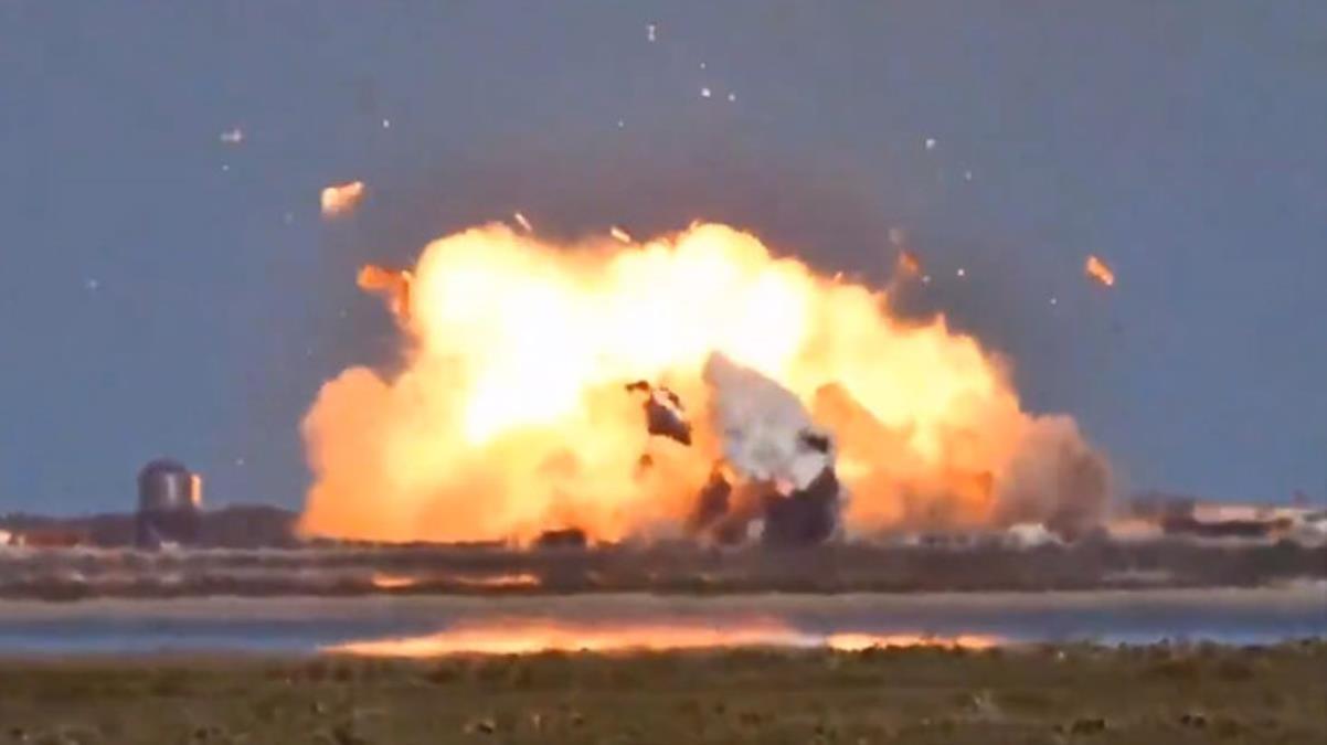SpaceX’in SN9 roketi iniş sırasında infilak etti